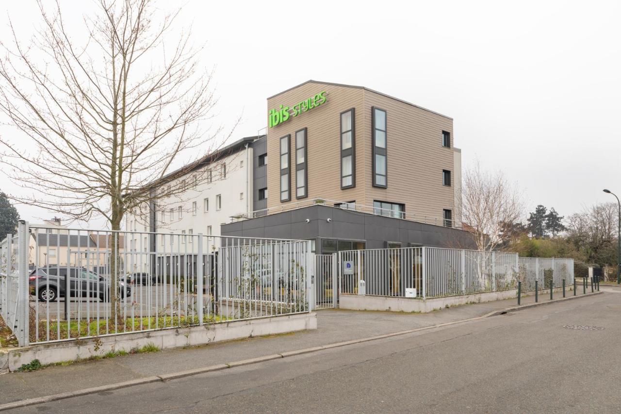 Ibis Styles Versailles Quentin En Yvelines Saint-Cyr-lʼÉcole